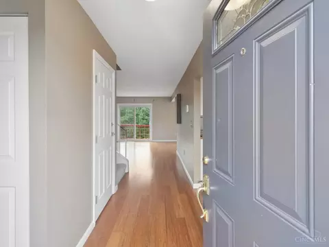 42 Applewood Dr, Fairfield, OH 45014