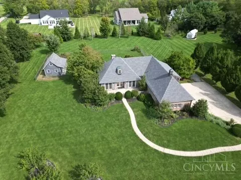 1574 Vicki Ln, Lebanon, OH 45036