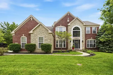 7490 Susan Springs Dr, West Chester, OH 45069