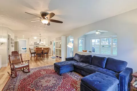 Living - 7885 Eaglecrest Ct, Mason, OH 45040 photo 3 of 5