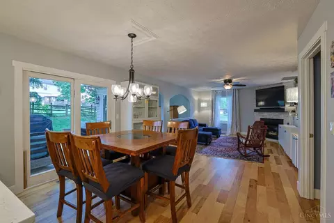 Dining - 7885 Eaglecrest Ct, Mason, OH 45040 photo 4 of 5