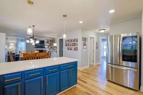 Kitchen - 7885 Eaglecrest Ct, Mason, OH 45040 photo 3 of 3