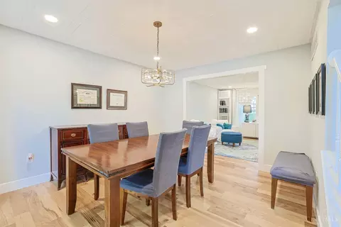 Dining - 7885 Eaglecrest Ct, Mason, OH 45040 photo 3 of 5