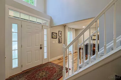 Entry Way - 7885 Eaglecrest Ct, Mason, OH 45040 photo 2 of 4
