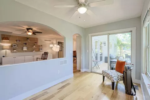 Entry Way - 7885 Eaglecrest Ct, Mason, OH 45040 photo 3 of 4