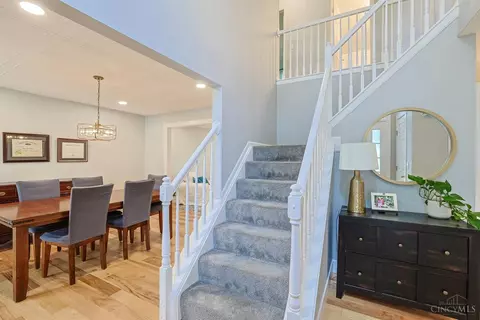 Entry Way - 7885 Eaglecrest Ct, Mason, OH 45040 photo 4 of 4