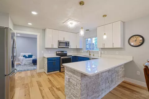 Kitchen - 7885 Eaglecrest Ct, Mason, OH 45040 photo 1 of 3
