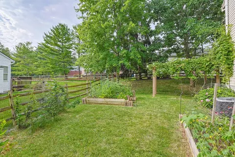 Exterior - 7885 Eaglecrest Ct, Mason, OH 45040 photo 10 of 12