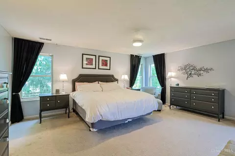 Bedroom - 7885 Eaglecrest Ct, Mason, OH 45040 photo 2 of 7