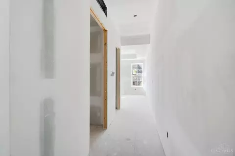 Entry Way - 719 Ezzard Charles Dr, Cincinnati, OH 45203 photo 5 of 8