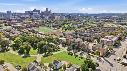 View/Area - 719 Ezzard Charles Dr, Cincinnati, OH 45203 photo 3 of 5