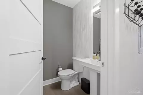 Bath - 411 Plum St, Cincinnati, OH 45202 photo 1 of 2