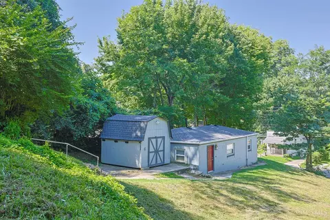 Exterior - 6158 Hillside Ave, Cincinnati, OH 45233 photo 5 of 5
