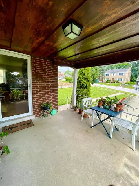 Exterior - 2887 W Tower Ave, Cincinnati, OH 45238 photo 4 of 10