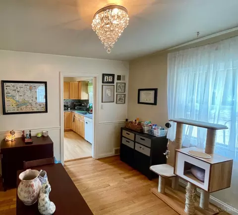 Dining - 2887 W Tower Ave, Cincinnati, OH 45238 photo 2 of 3