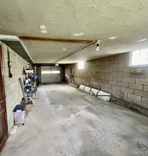 Exterior - 2887 W Tower Ave, Cincinnati, OH 45238 photo 8 of 11