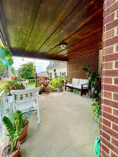 Exterior - 2887 W Tower Ave, Cincinnati, OH 45238 photo 3 of 10