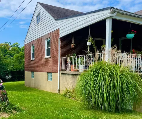 Exterior - 2887 W Tower Ave, Cincinnati, OH 45238 photo 3 of 11