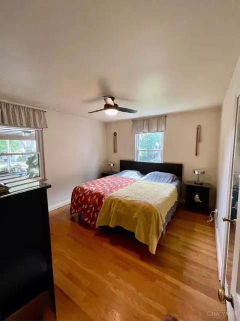 Bedroom - 2887 W Tower Ave, Cincinnati, OH 45238 photo 1 of 4