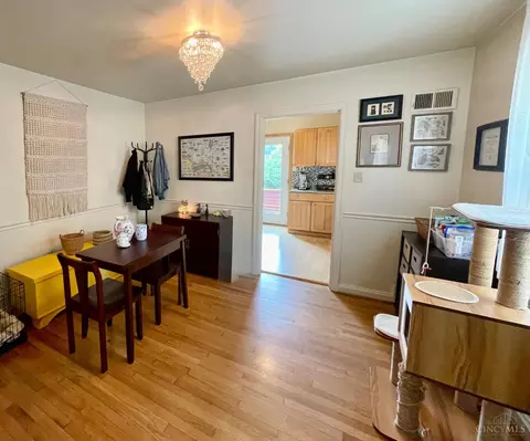 Dining - 2887 W Tower Ave, Cincinnati, OH 45238 photo 1 of 3