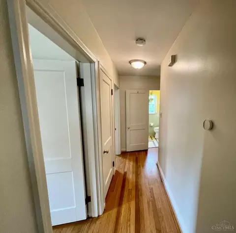 Entry Way - 2887 W Tower Ave, Cincinnati, OH 45238 photo 1 of 1