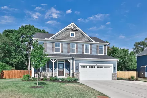 1223 Waterbury Dr, Carlisle, OH 45005