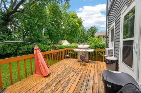 Exterior - 5627 Bramble Ave, Cincinnati, OH 45227 photo 4 of 6