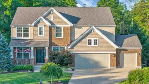 1223 Belle Meadows Dr, Loveland, OH 45140