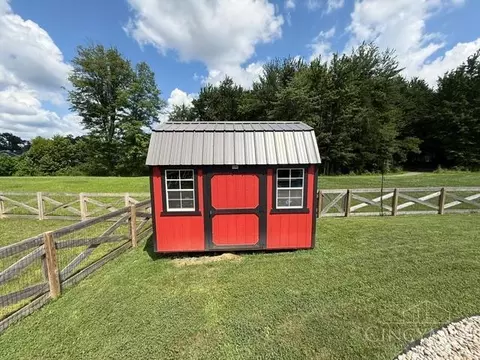 Exterior - 1214 Millstream Dr, Amelia, OH 45102 photo 3 of 15
