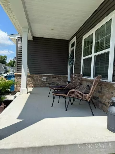 Exterior - 1214 Millstream Dr, Amelia, OH 45102 photo 7 of 15