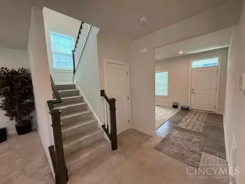 Entry Way - 1214 Millstream Dr, Amelia, OH 45102 photo 2 of 5