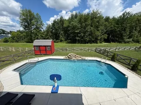 Exterior - 1214 Millstream Dr, Amelia, OH 45102 photo 2 of 15