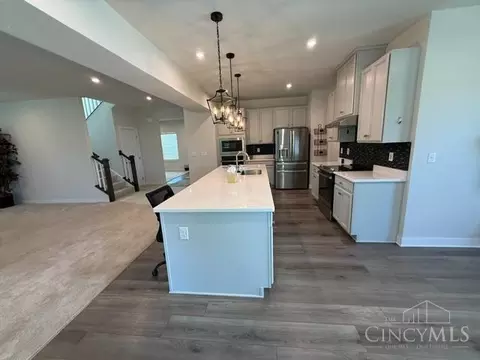 Kitchen - 1214 Millstream Dr, Amelia, OH 45102 photo 5 of 6