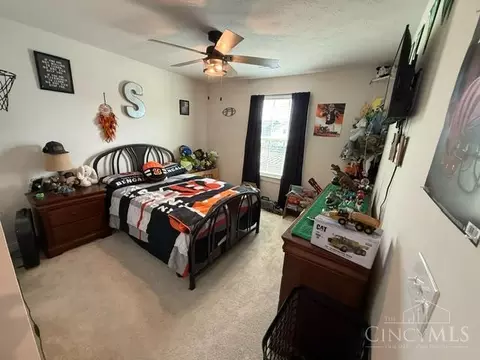 Bedroom - 1214 Millstream Dr, Amelia, OH 45102 photo 8 of 14