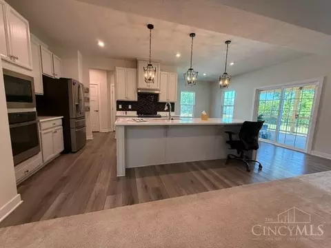 Kitchen - 1214 Millstream Dr, Amelia, OH 45102 photo 2 of 6