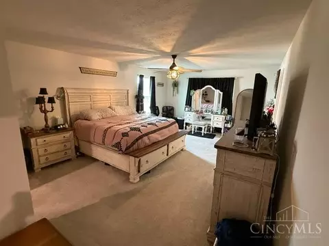 Bedroom - 1214 Millstream Dr, Amelia, OH 45102 photo 5 of 14