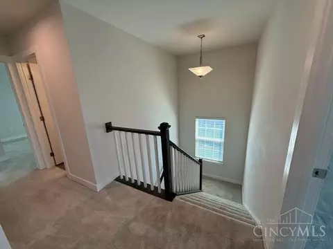 Entry Way - 1214 Millstream Dr, Amelia, OH 45102 photo 3 of 5