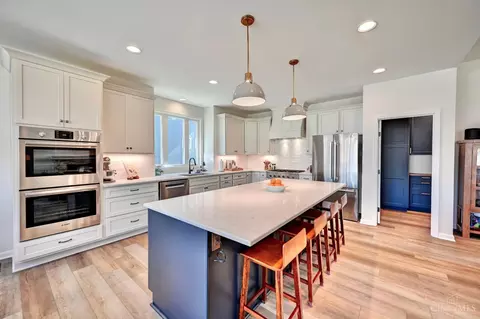 Kitchen - 962 Larkspur Dr, Morrow, OH 45152 photo 1 of 5
