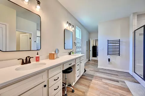 Bath - 962 Larkspur Dr, Morrow, OH 45152 photo 3 of 5