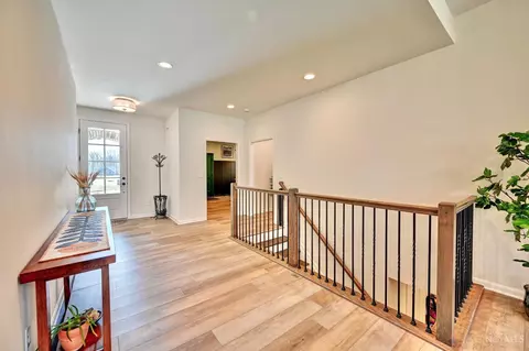Entry Way - 962 Larkspur Dr, Morrow, OH 45152 photo 1 of 5