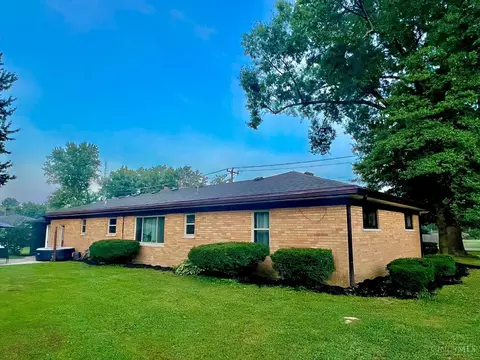 Exterior - 4572 Vermona Dr, Cincinnati, OH 45245 photo 4 of 8