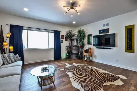 Living - 4572 Vermona Dr, Cincinnati, OH 45245 photo 7 of 8