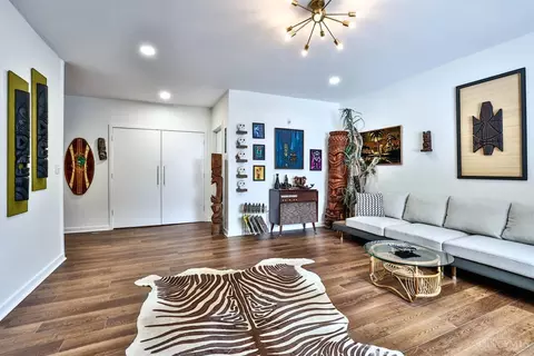 Living - 4572 Vermona Dr, Cincinnati, OH 45245 photo 5 of 8