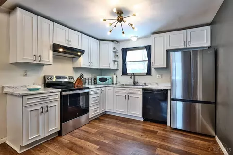Kitchen - 4572 Vermona Dr, Cincinnati, OH 45245 photo 1 of 3