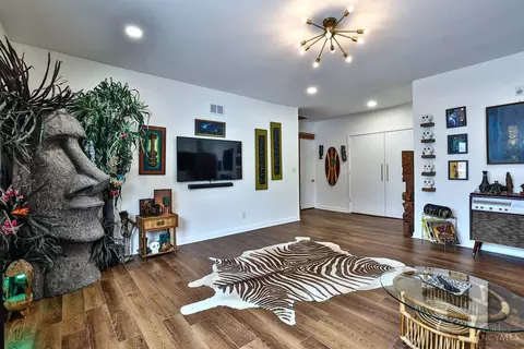 Living - 4572 Vermona Dr, Cincinnati, OH 45245 photo 6 of 8