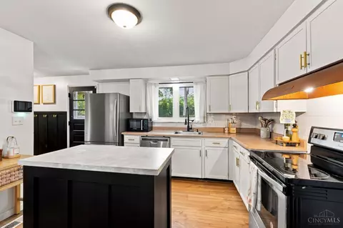 Kitchen - 1220 Rose Bower Ave, Kettering, OH 45429 photo 1 of 5