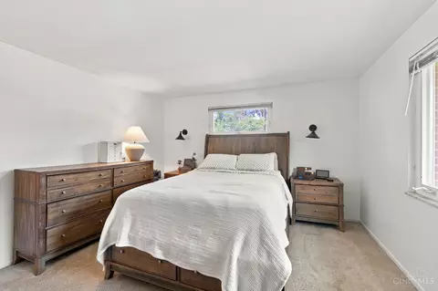 Bedroom - 1220 Rose Bower Ave, Kettering, OH 45429 photo 1 of 3