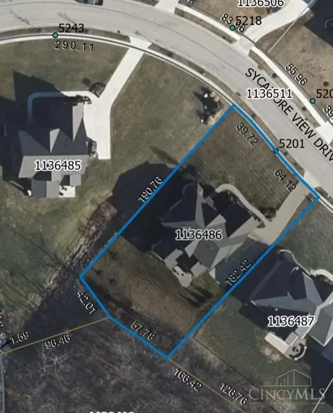 5201 Sycamore View Dr, Mason, OH 45040