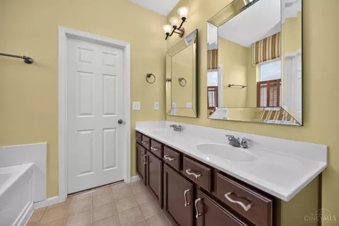 Bath - 4244 Gensen Loop, Cincinnati, OH 45245 photo 1 of 4