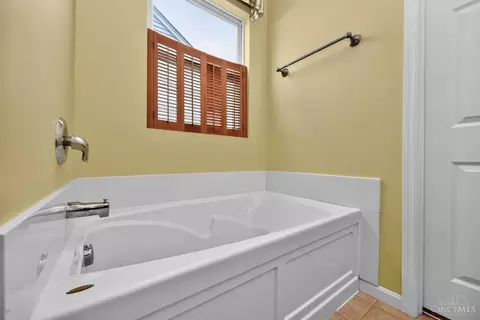 Bath - 4244 Gensen Loop, Cincinnati, OH 45245 photo 3 of 4